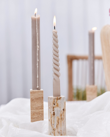 Ljushållare från Lene Bjerre i elegant design, perfekt för att skapa en mysig atmosfär i ditt hem.