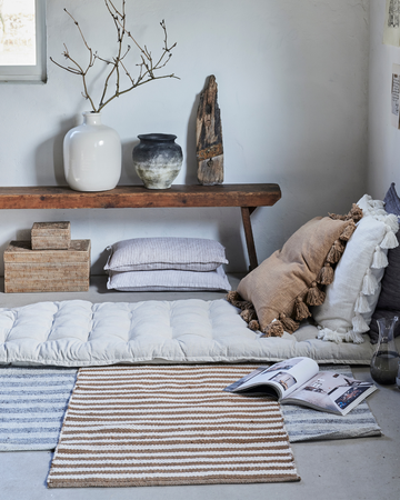 Mattor från Lene Bjerre - stiliga och eleganta mattor i olika design och färger för att förhöja ditt hems inredning.