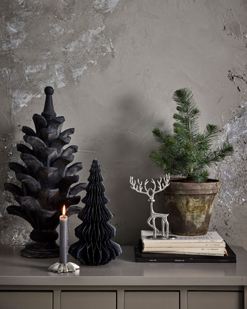 Dekorativa träd från Lene Bjerre - elegant och stilfull inredningsdetalj som lyfter ditt hem.