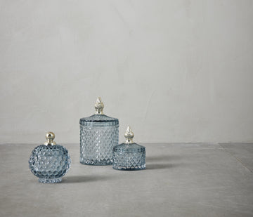 Lådor och korgar från Lene Bjerre – elegant förvaring och dekorativa detaljer för ditt hem.