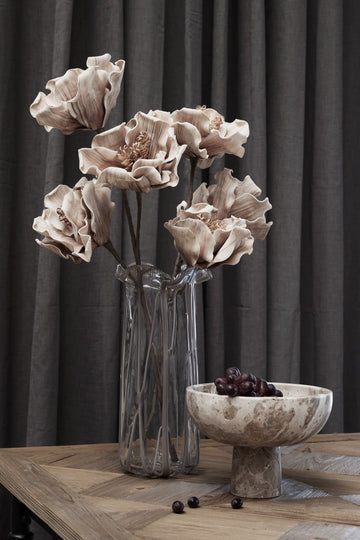 Höga vaser – golvvaser & statement design