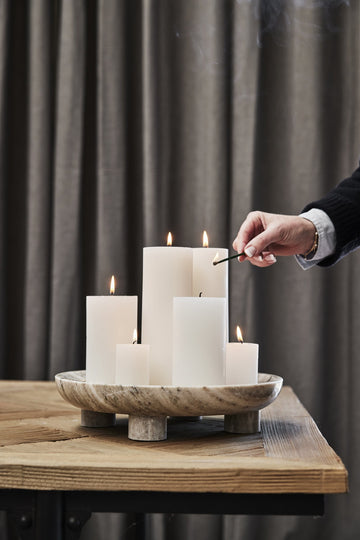 Esille bricka Ø32 cm. mørk sand marmor