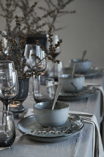 Victorinne vitvinsglas H21,5 Ø8 cm. røykfarget