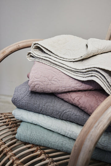 Isabelle pläd 130x170 cm. støvet grønn