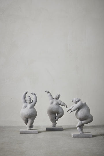 Serafina kvinnogestalt H23 cm. grå