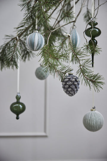 Glosille ornament H21 cm. grön