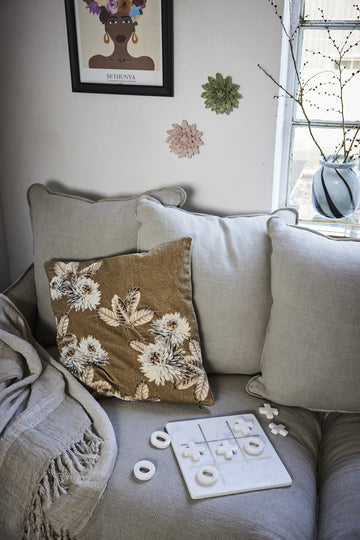 Floria väggdekoration Ø13 cm. dammigt grönt porselen