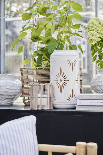 Hilde lykta H39 cm. vit