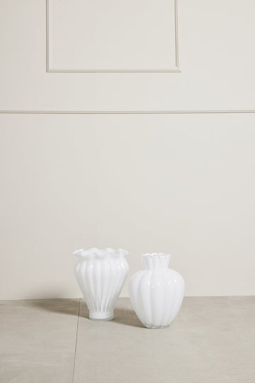 Verity vas H28 cm. vit glas