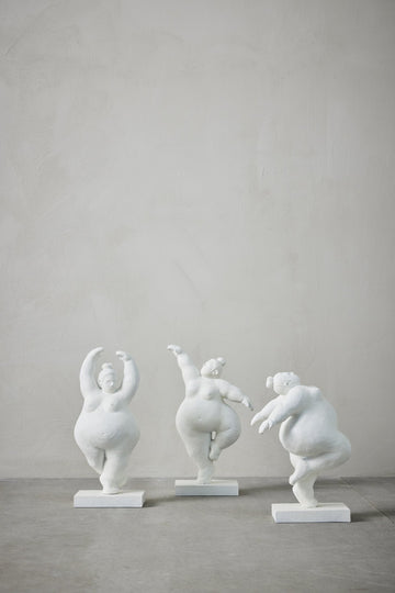 Serafina kvinnogestalt H23 cm. vit