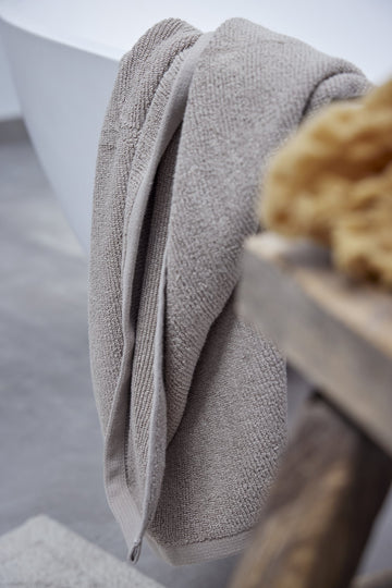 Molli handduk 100x50 cm. sand 100 % ekologisk bomull