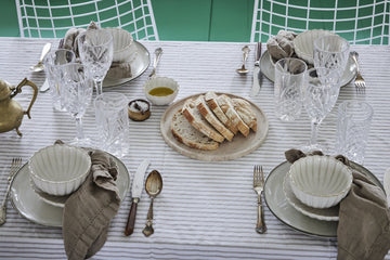 Olivia duk H Ø140 cm. vit