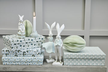 Sevinna kanindekoration H20,5 Vit/L. Grön