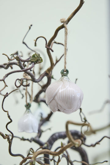 Dehlia set med 2 blomdekorationer Off White