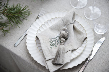 Astrid ornament H16 cm. benvit