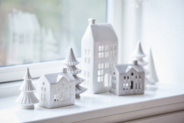 Mythel dekoration H11,9 cm. vit