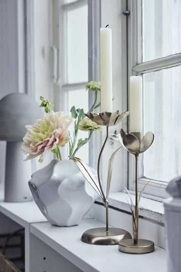 Steffia blomljusstake H26 L. Guld