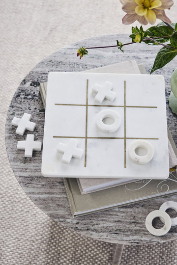 Marmilla kors och bulle 25x25 cm. vit marmor