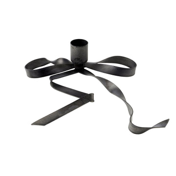 Bovinne stearinljusstake 15x15x4.5 cm.