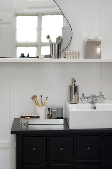 Aya dispenser 7.6x7.6x17 cm.
