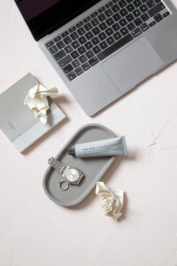 Clean Oval bricka i betong